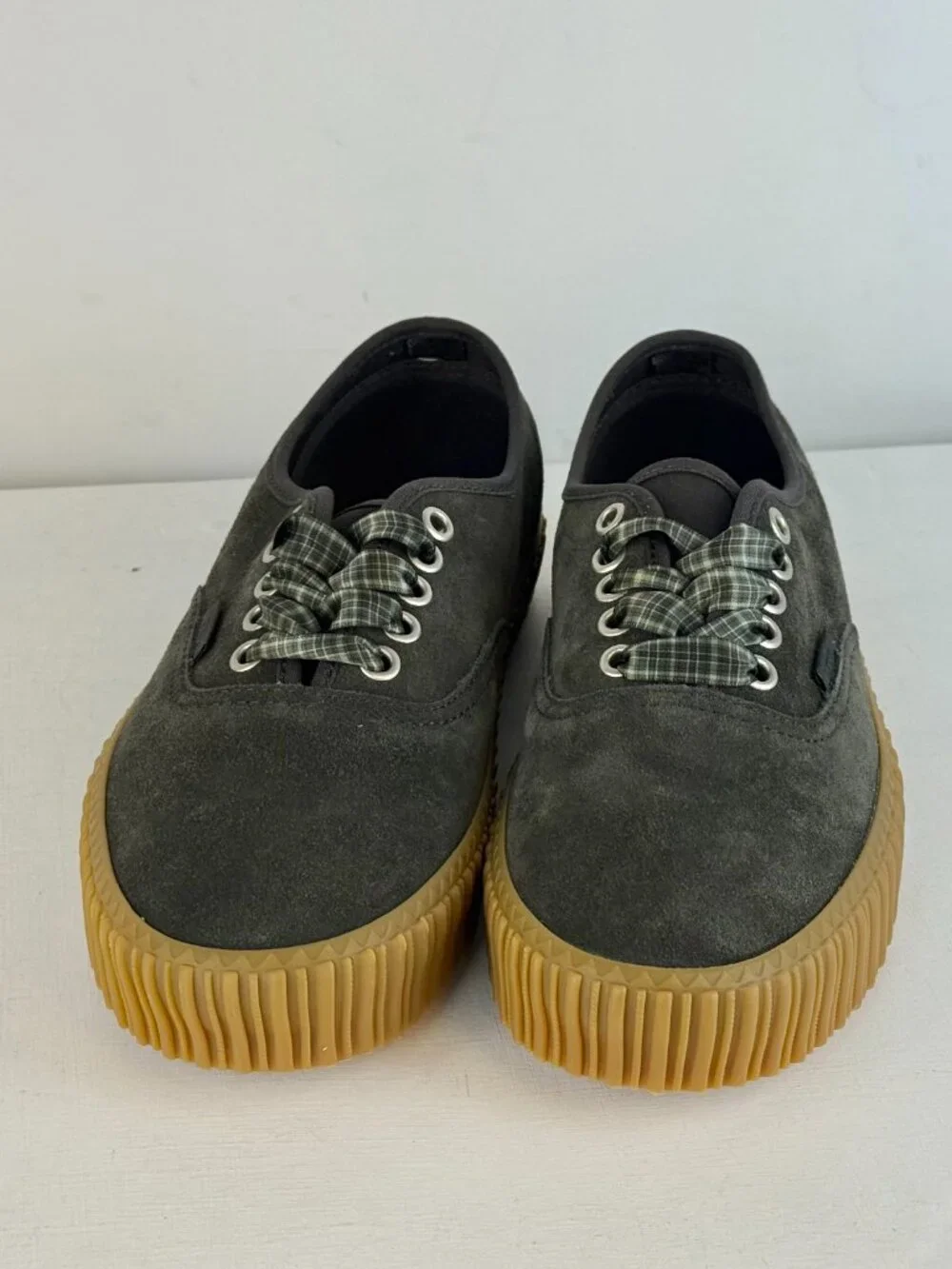 M6.5. W8-VANS Authentic Creeper Suede sneakers - Faded Black with Gum sole